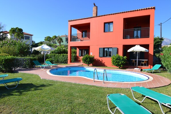 Villa, 4 Schlafzimmer (Christina I) | Terrasse/Patio