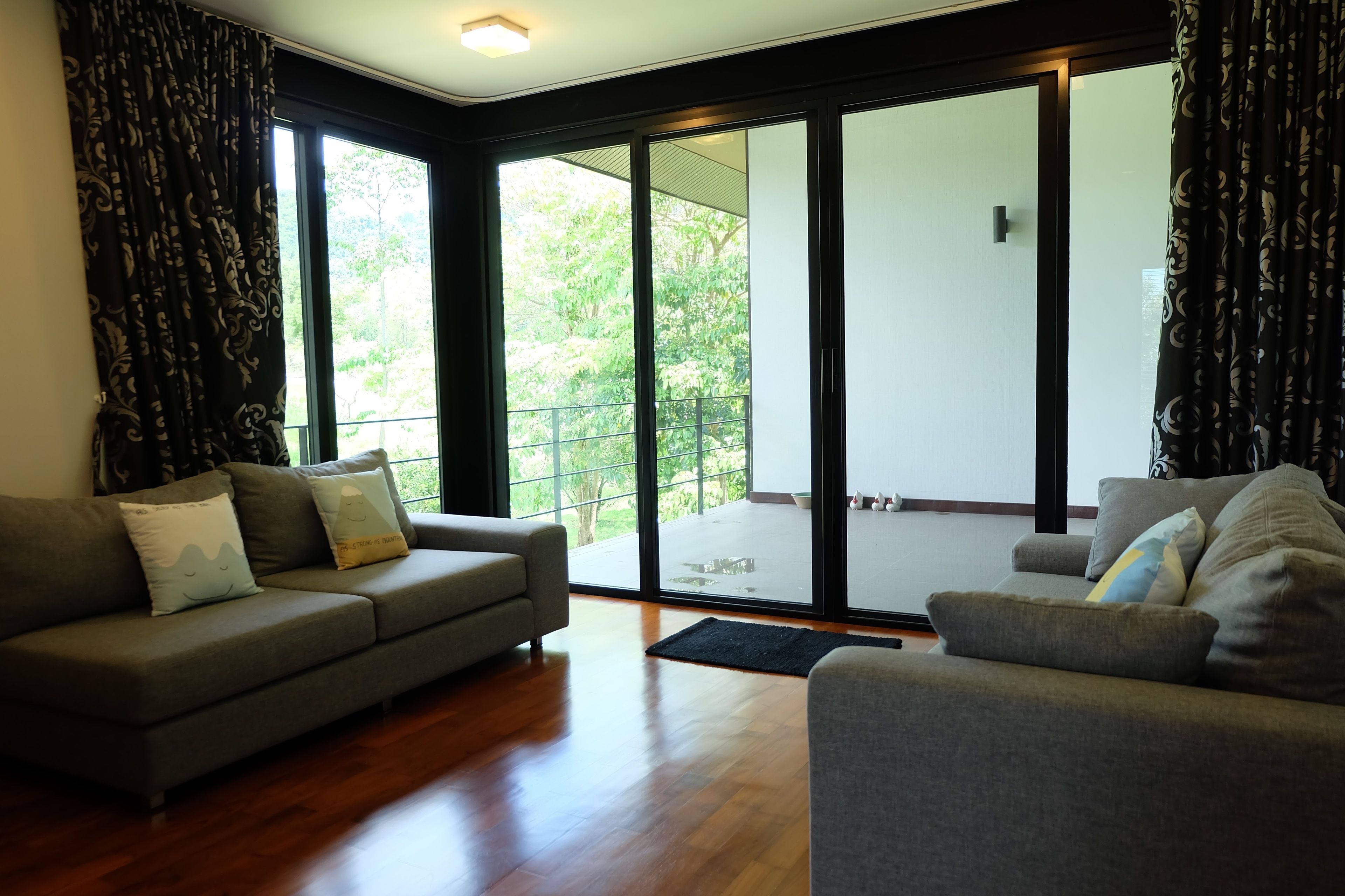 3 Bedrooms Villa | Living area | LCD TV