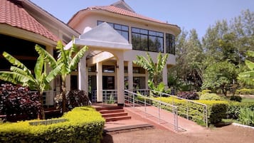 Fachada da propriedade