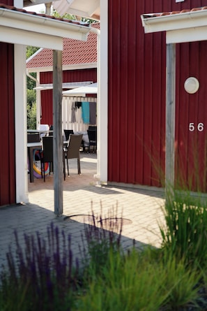 Basic Apartment, 1 Bedroom | 2 bedrooms, blackout drapes, free WiFi, bed sheets - Apelviken Lägenhetshotell (Varberg)