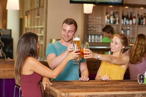 Bar (on property) - Explorer Hotel Ötztal (Umhausen)