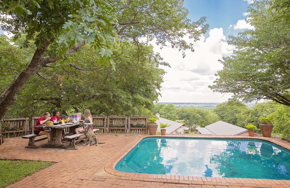 Outdoor pool - Your Vic Falls Home (Victoria Falls)