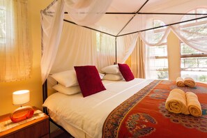 House, 5 Bedrooms | 5 bedrooms, in-room safe, desk, iron/ironing board - Your Vic Falls Home (Victoria Falls)