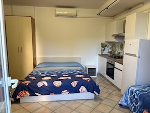 Estudio Deluxe | Caja fuerte, wifi gratis, ropa de cama