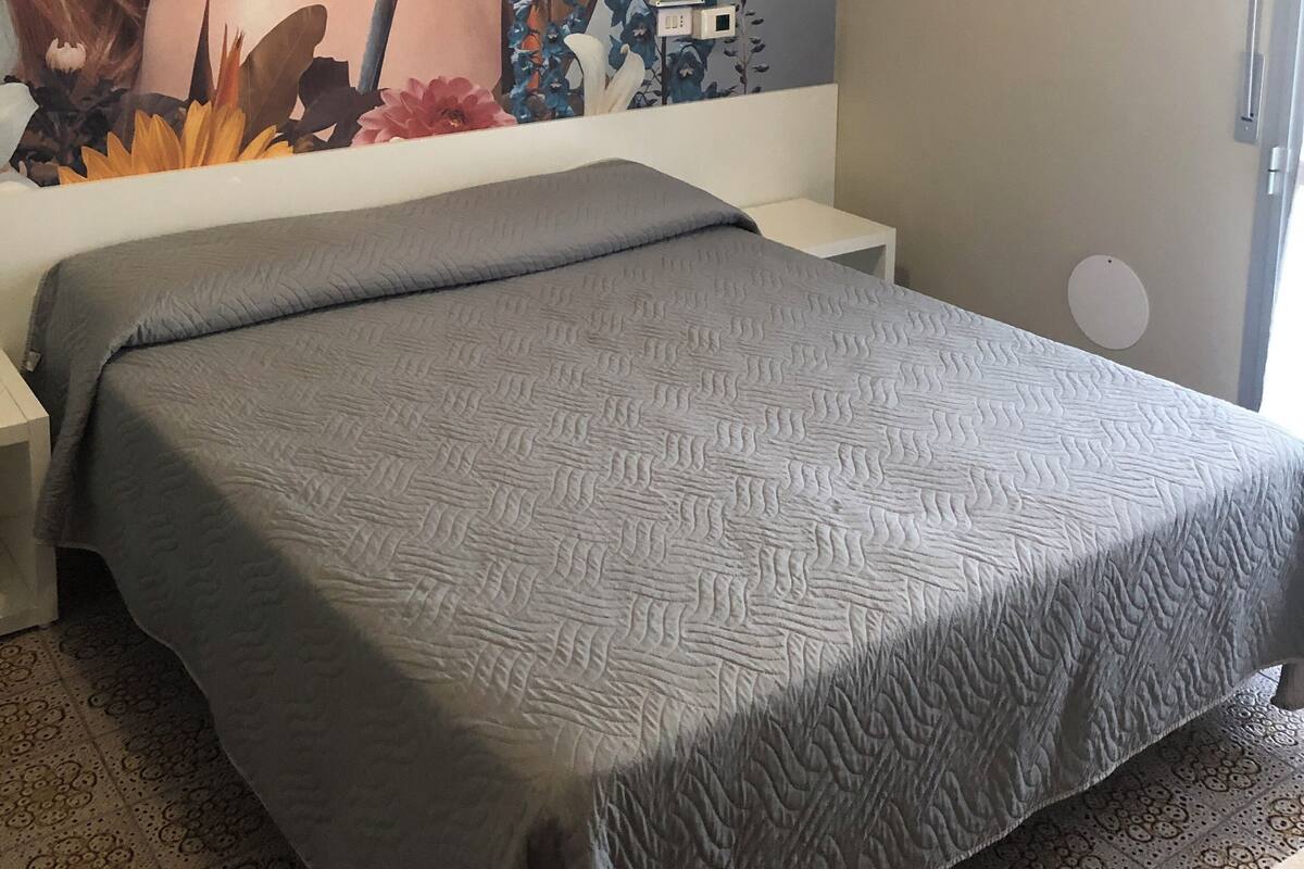 Coffres-forts dans les chambres, Wi-Fi gratuit, draps fournis