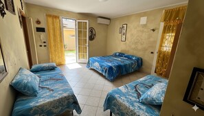 Comfort Condo | Peti besi dalam bilik, Wi-fi percuma, cadar katil 