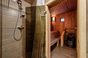 Classic House, 2 Bedrooms | Sauna - LADOGA OZERO hotel (Priozersk)