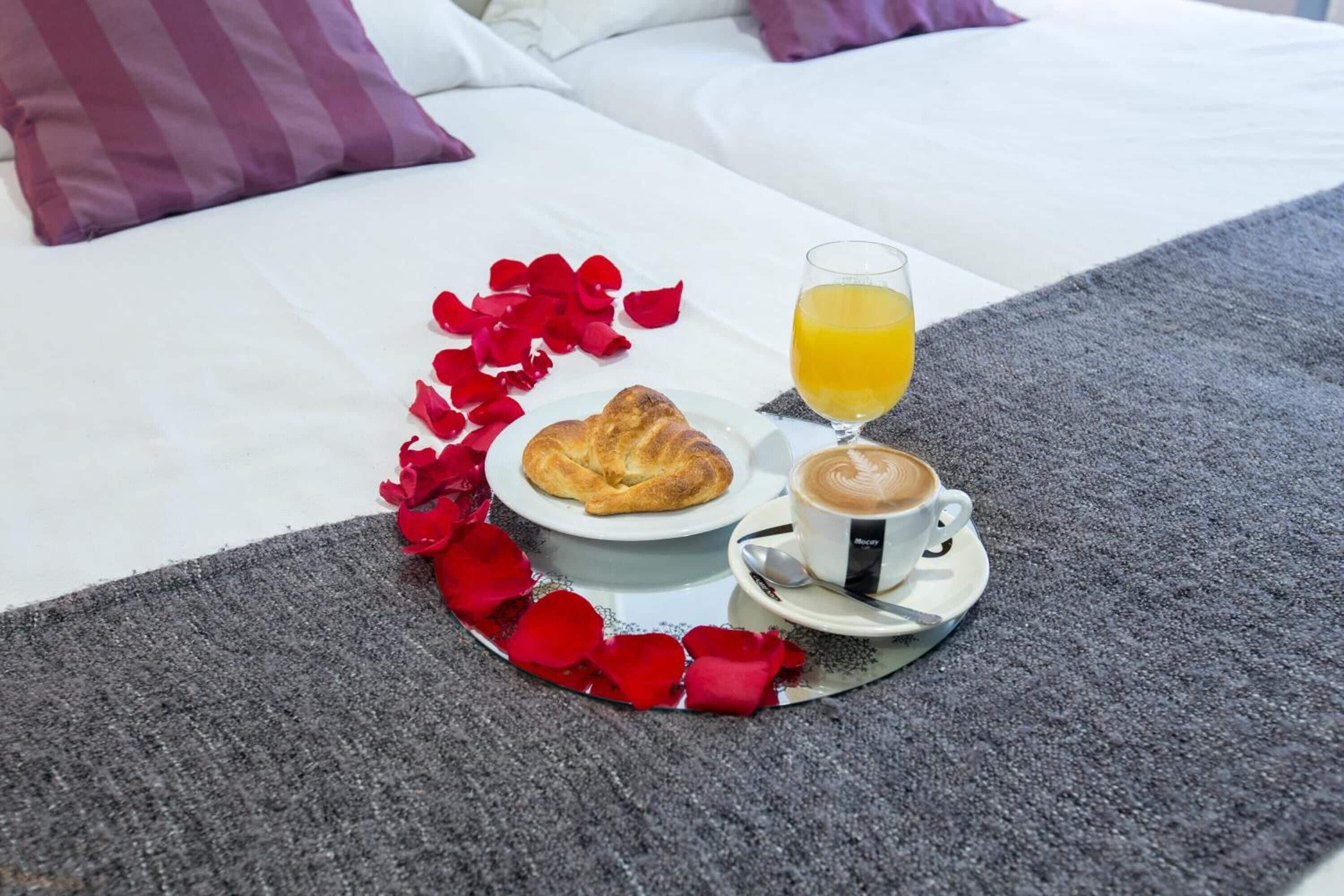 1 bedroom, minibar, desk, blackout curtains