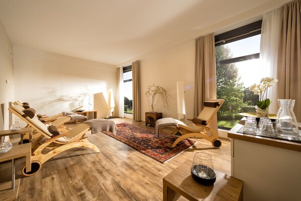 Couples treatment room(s), body treatments, body wraps, body scrubs