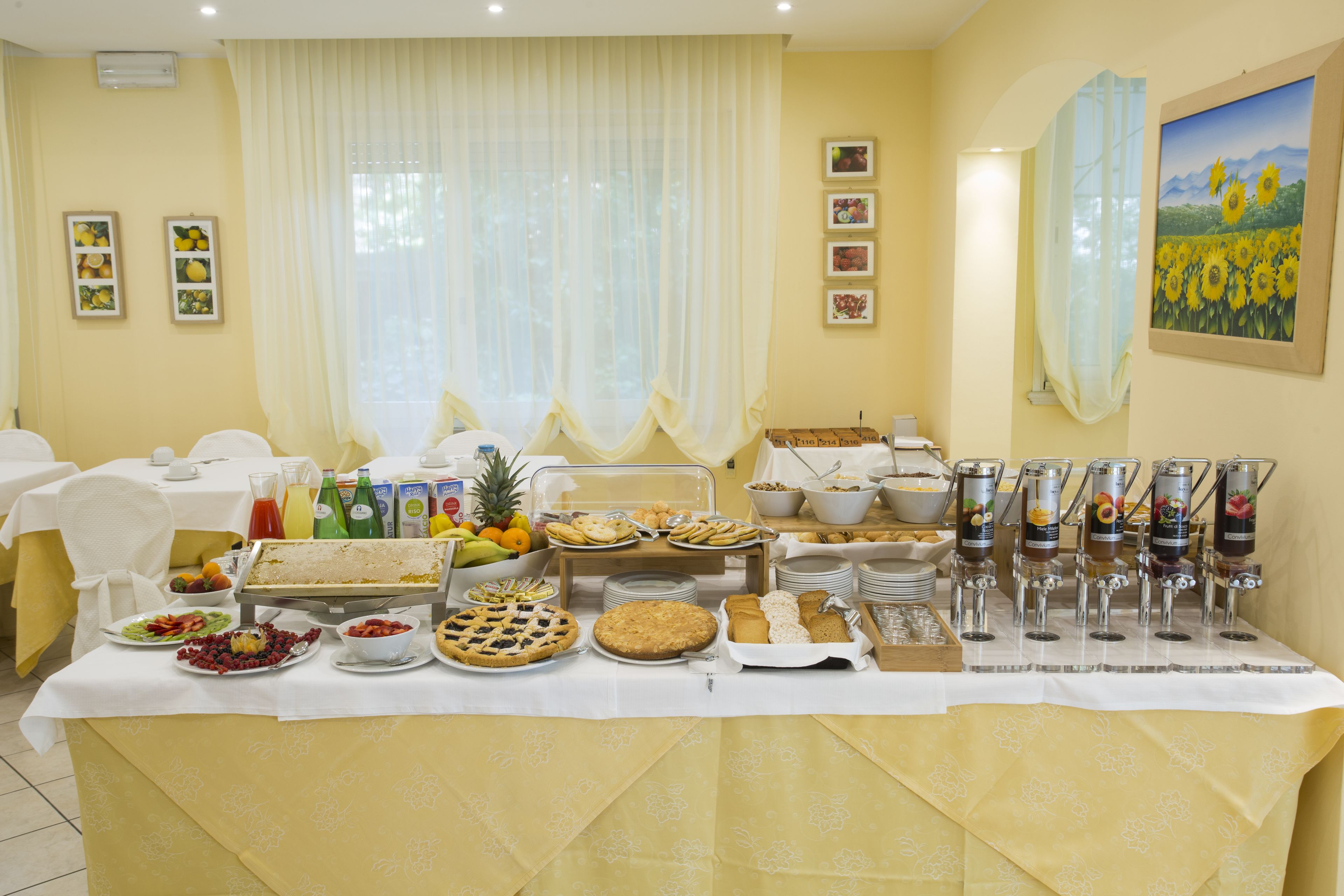 Photo - Hotel Cannes - in pieno centro