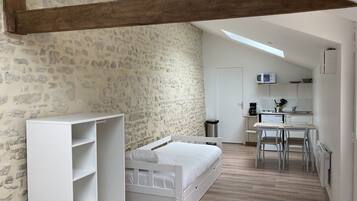 Family Studio | Living area