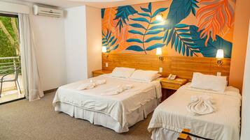 Minibar, coffres-forts dans les chambres, bureau, chambres insonorisées