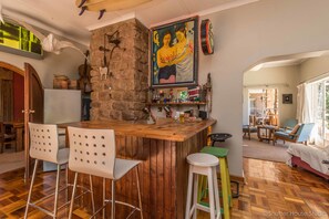 Bar (en la propiedad)