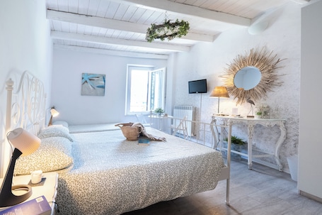 Double or Twin Room | 3 bedrooms, free WiFi, bed sheets