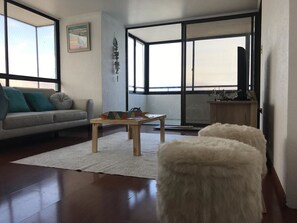 Apartment, 1 Bedroom | Living area