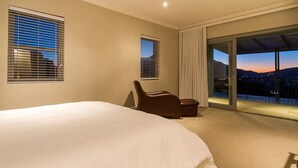 The Hillcrest - The Hillcrest (Cape Town)