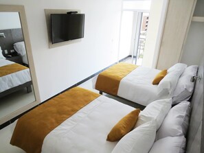 Standard Twin Room | Minibar, in-room safe, desk, free WiFi - Hotel Marrakech (Cali)
