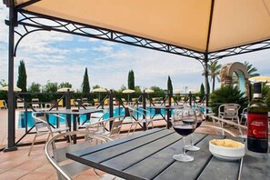 Outdoor dining - Podere gli Olmi (Cecina)