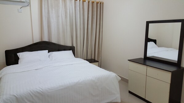 Iron/ironing board, free WiFi
