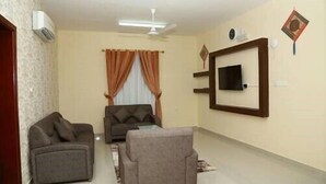 Living room - Golden Seasons Furnished Apartments 4 (Salalah)