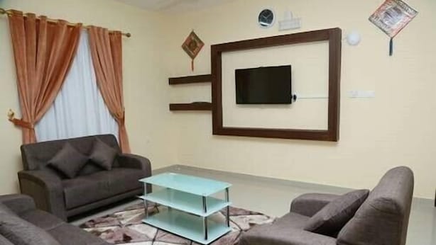 Living room - Golden Seasons Furnished Apartments 4 (Salalah)