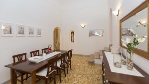 Dining - Rental In Rome Milazzo (Rome)