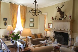 Interior detail - Château de Villette (Poil)