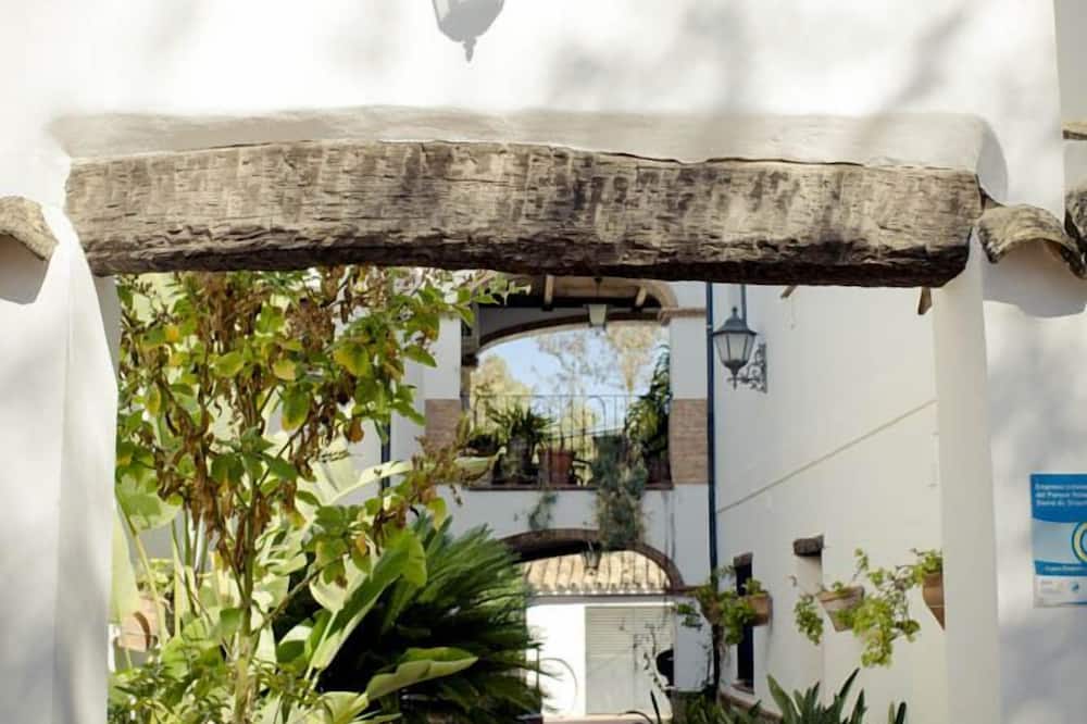 Hotel Rural Enrique Calvillo