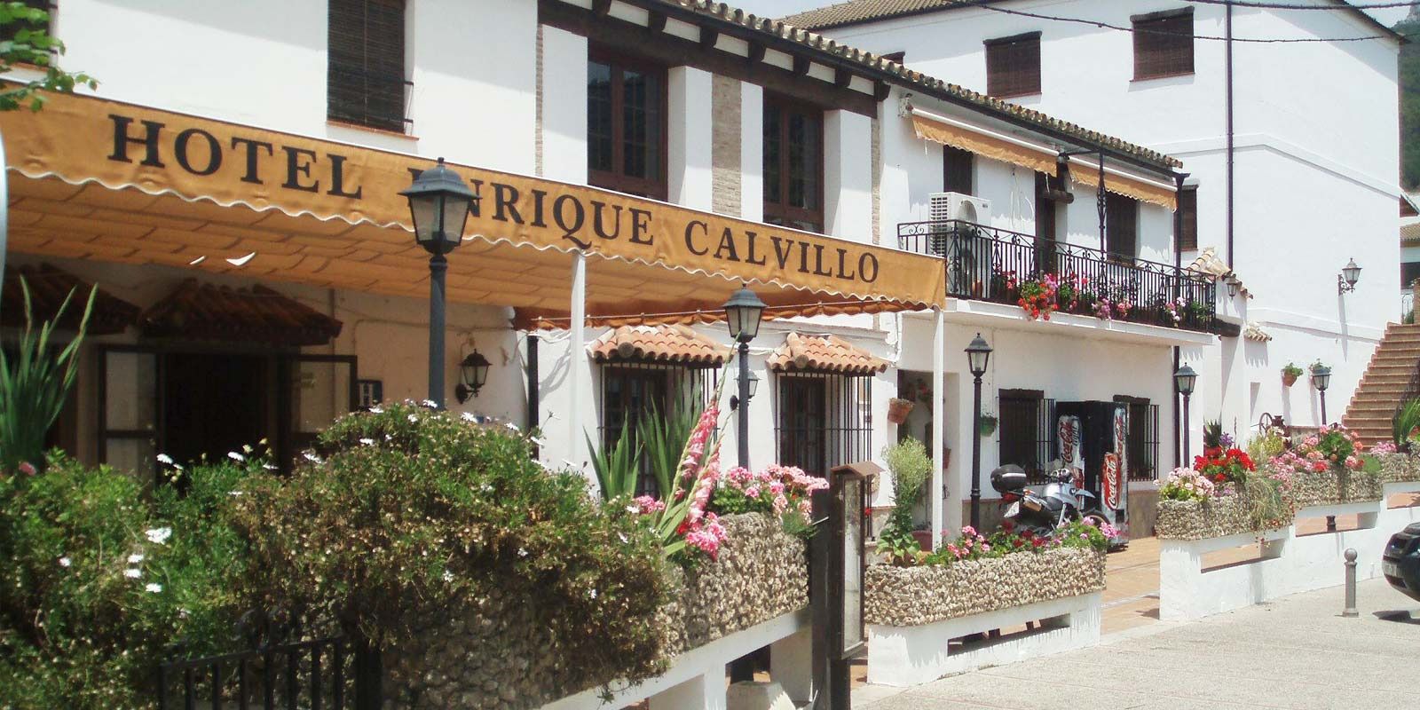 واجهة المنشأة