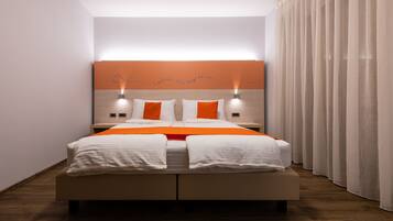 Classic Double or Twin Room, 1 Bedroom | 1 bedroom, down comforters, minibar, in-room safe