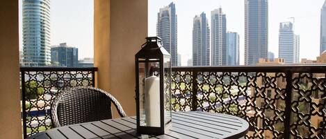 Deluxe Apartment, 2 Bedrooms (REH#406) | Terrace/patio