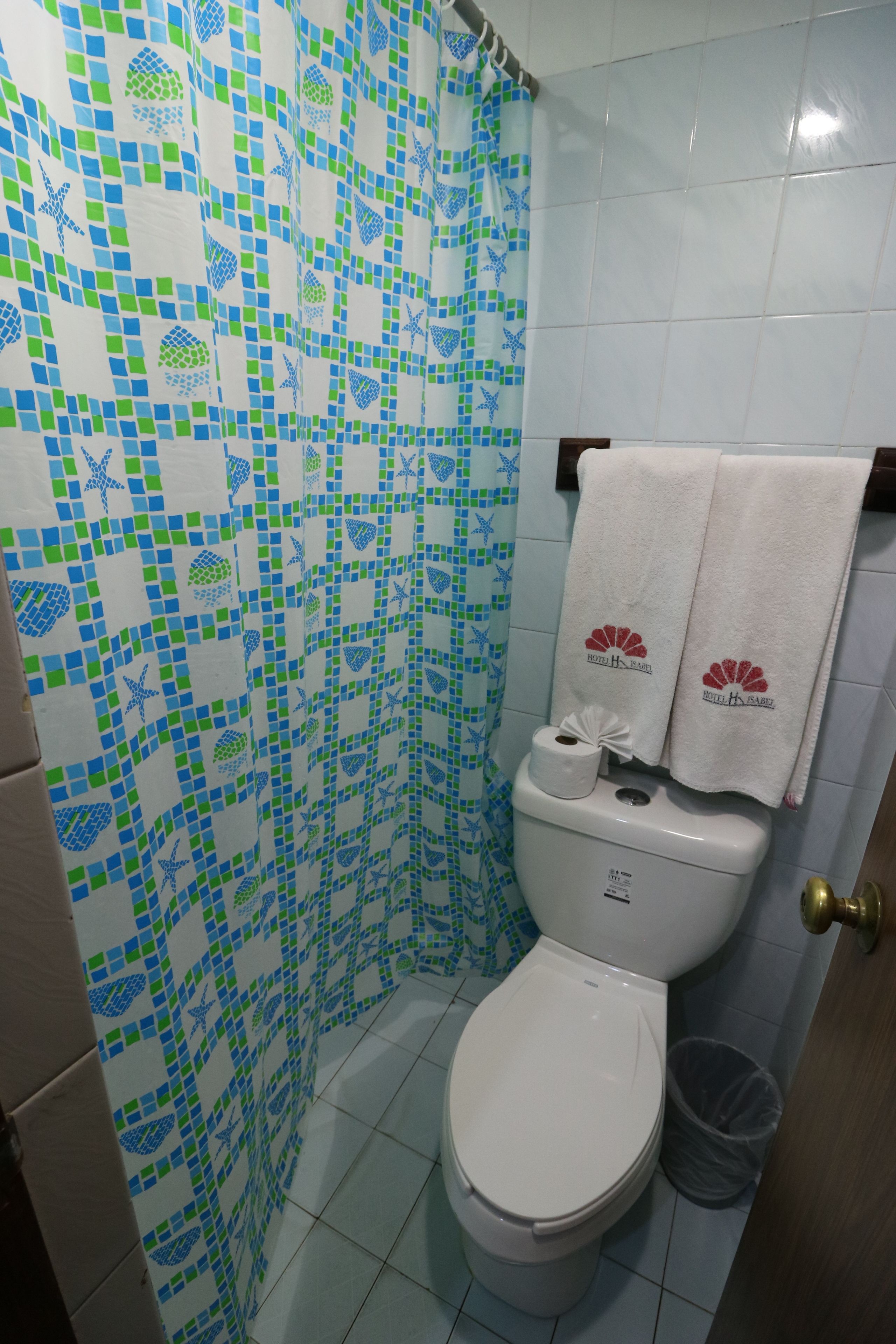 double room, 2 double beds | bathroom | shower, free toiletries, towels