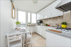 Private kitchenette - P&O Apartments Plac Grzybowski (Warsaw)