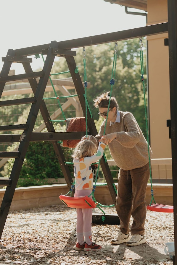 Área de juegos infantiles al aire libre