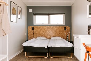 Double Room | Hypo-allergenic bedding, individually decorated, desk