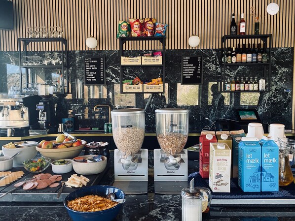 Morgenmadsbuffet hver dag (95 DKK pr. person)