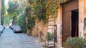 Exterior - Rental In Rome Riari Garden Luxury (Rome)