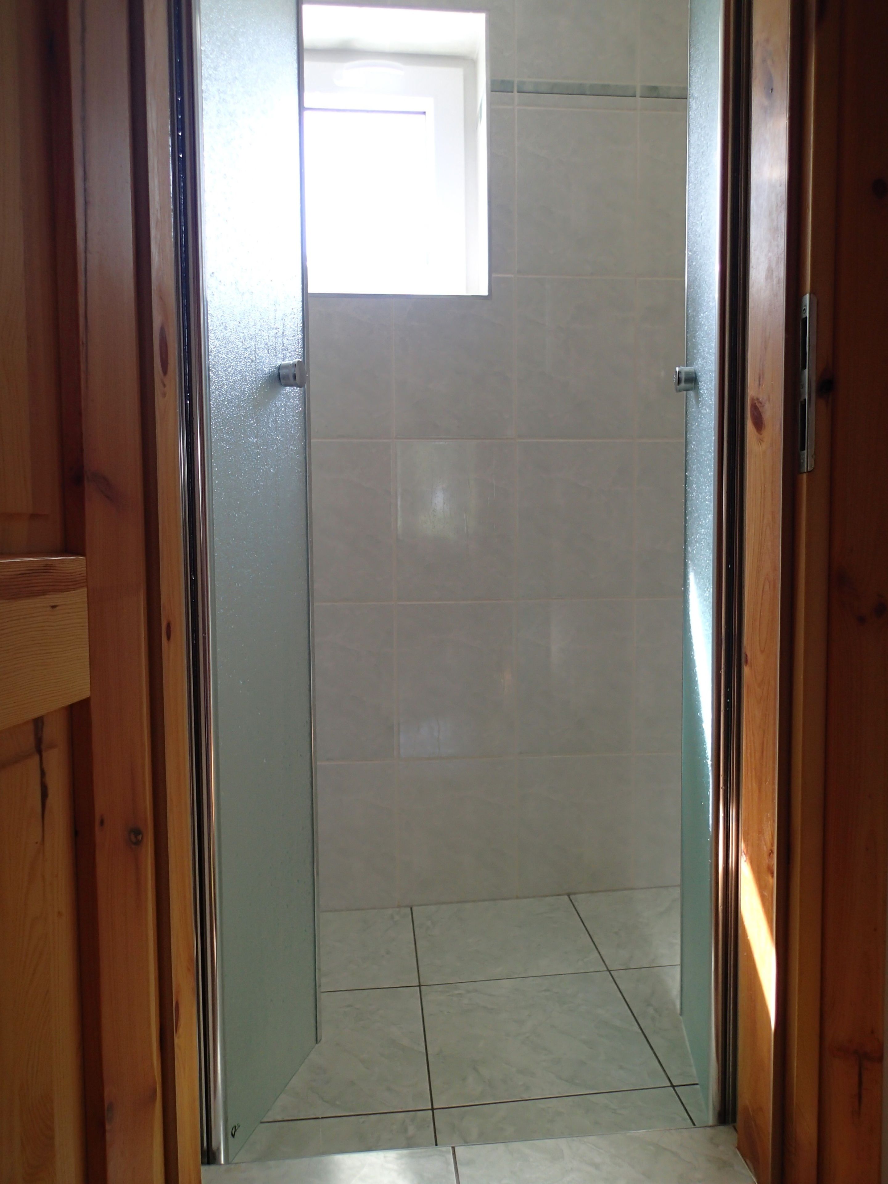 Chalet, 2 Bedrooms | Bathroom shower