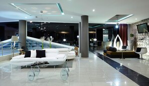 Lobby sitting area - Hotel Blue Dream Palace Tripiti Resort (Thasos)