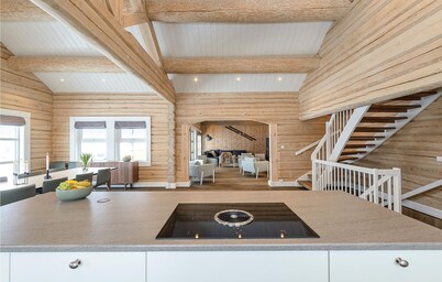 Lovely home in Sjusjøen with sauna