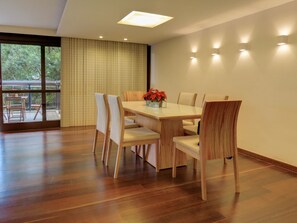 In-room dining - LinkHouse Amazing Spacious (Rio de Janeiro)