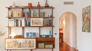 Interior detail - Rental In Rome Pateras Flower (Rome)