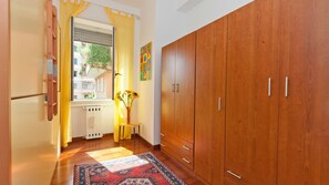 Lejlighed - 2 soveværelser | 2 soveværelser, individuelt design, individuel indretning, skrivebord