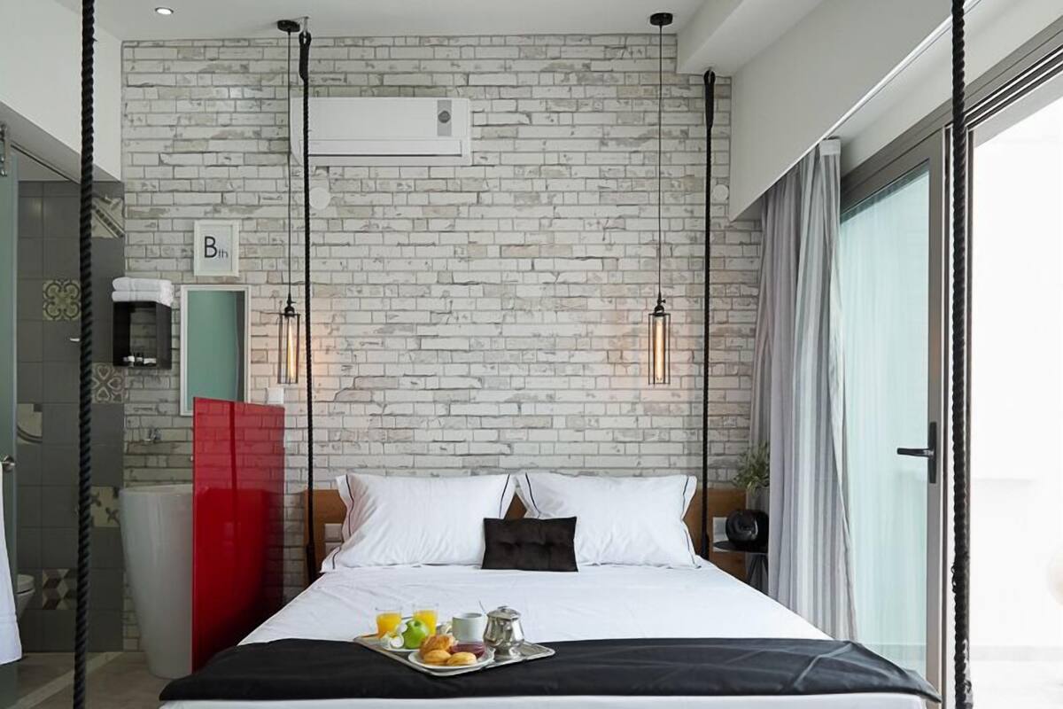 In-room safe, desk, soundproofing, free cots/infant beds