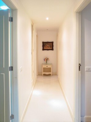 Apartamento (C1-0010) | 3 quartos, Wi-Fi de cortesia, roupa de cama
