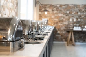 Free daily buffet breakfast - Hotel Zoe (Thasos)