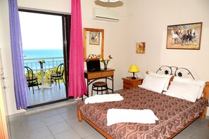 Värdeförvaringsskåp på rummet, mörkläggningsgardiner och ljudisolering