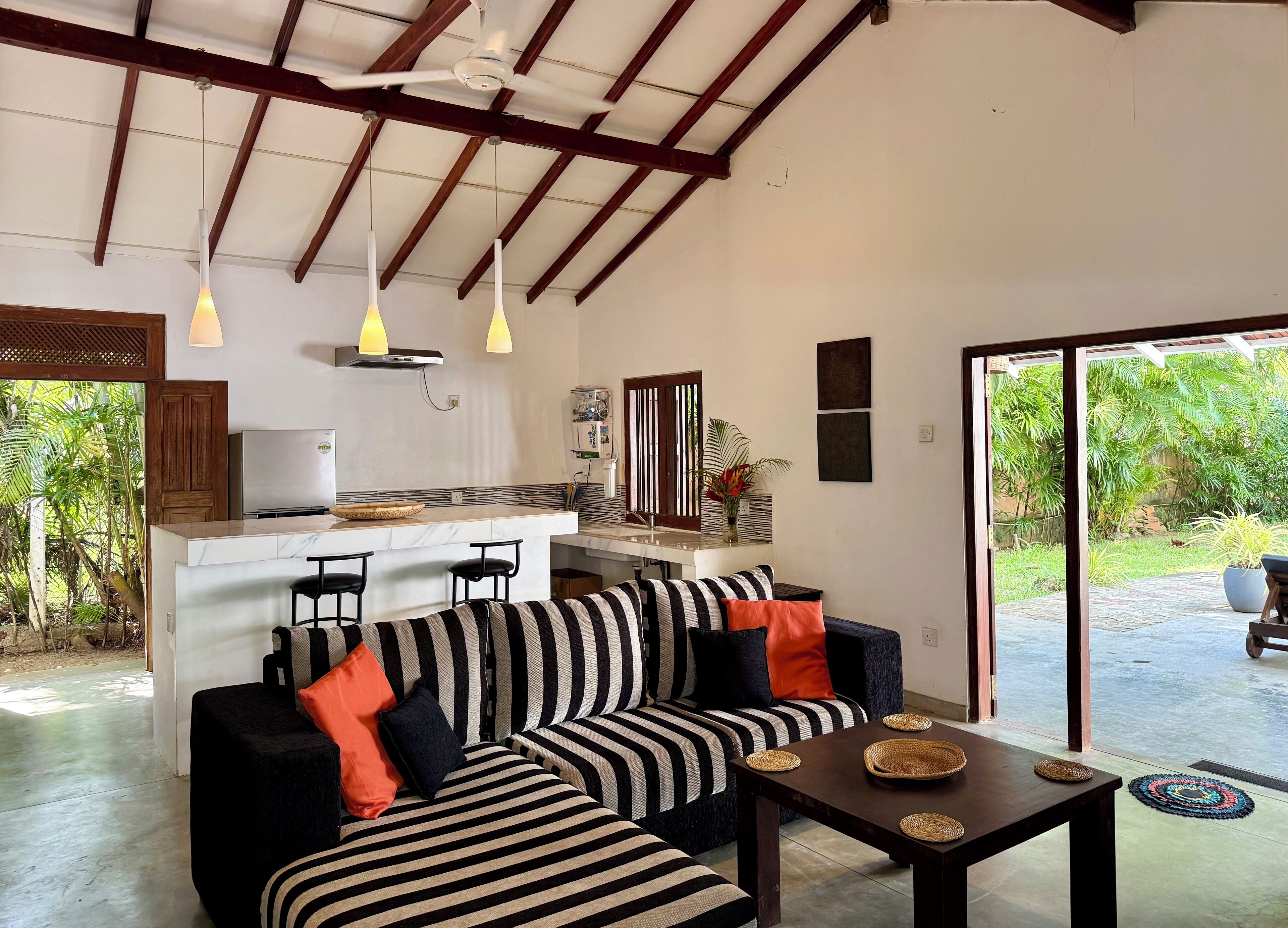 平板电视、立体声音响