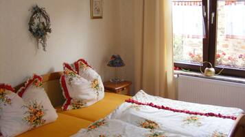 Standard-Doppelzimmer, mit Bad | 1 Schlafzimmer