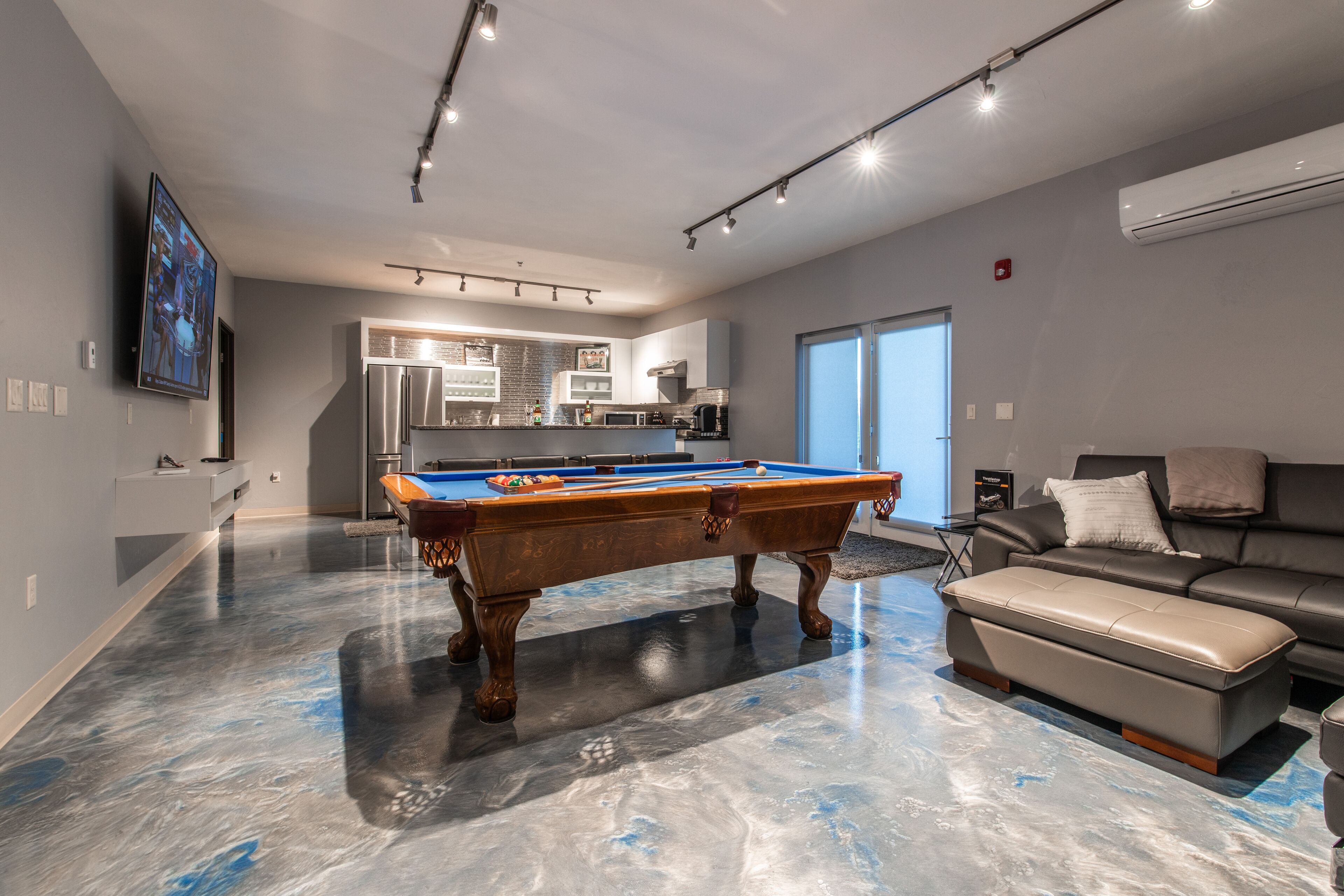 Entertainment Villa • Close to Everything • Spacious